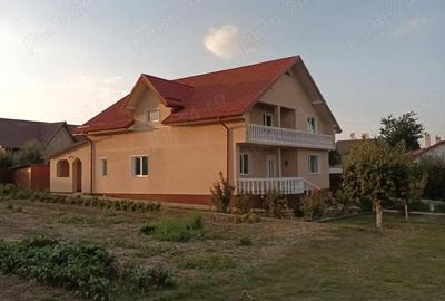 Casă cu 3 camere în Central - 7