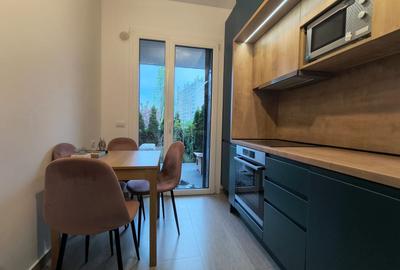 Apartament cu 2 camere semidecomandat, mobilat în Bd. Laminorului - 12