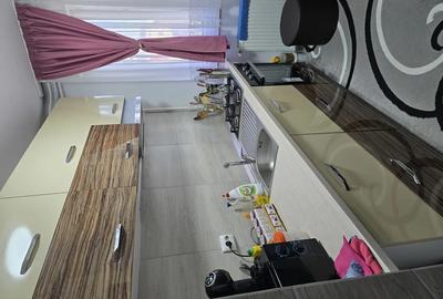 Vand apartament strada abatorului nr 5 - 5