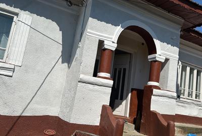 Casă cu 4 camere în Bucovăț - 6