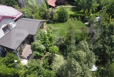 Casă cu 7 camere cu Teren 1170 Mp în Central - 12