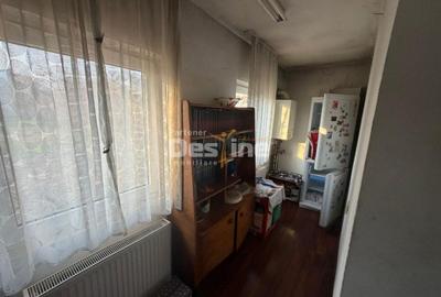 Casă cu 3 camere cu Canalizare în Central - 8