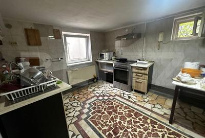 Casa de vanzare, 390 mp, zona Cetate - 19