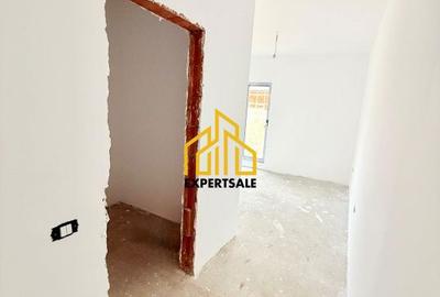 Casă cu 4 camere cu Teren 700 Mp în Central