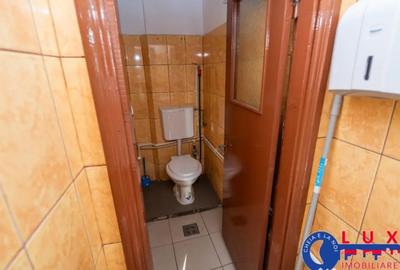 Spațiu comercial, de 35 mp, în Peco - 3