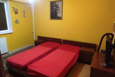 Inchiriez apartament 2 camere - 5