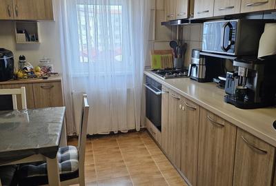 Apartament cu 3 camere decomandat în Central - 4