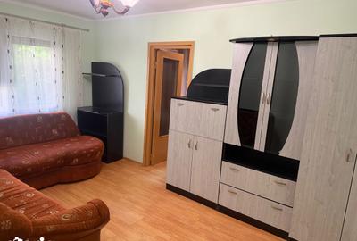 Apartament cu 2 camere în Micro 15 - 1