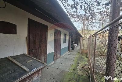 Casă cu 4 camere cu Canalizare în Sud - 2
