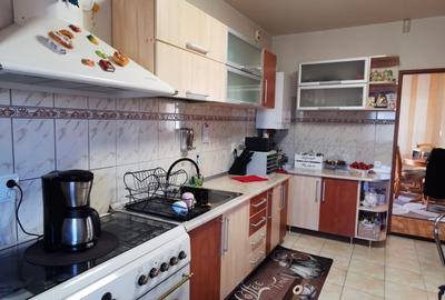 ► Agigea Penny Vila P+1 - 3 Dormitoare+ Living - Teren=302m² Su=141m² 4 Bai - 20