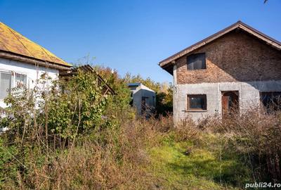Vand la Calimanesti 1000 mp cu 2 case ,garaj, fosa ,apa si curent. - 3