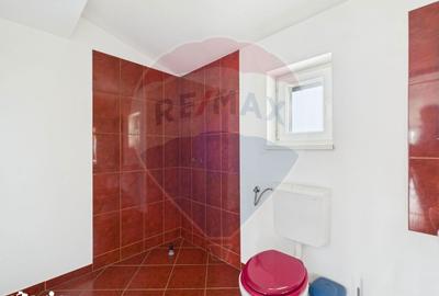 Spațiu comercial, de 85 mp, în Central - 7