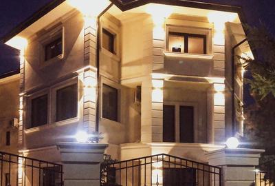 Eleganta in Vila de Exceptie  |   Vila cu piscina incalzita - 13