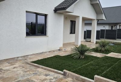 Casă cu 3 camere cu Canalizare în Valu lui Traian - 11