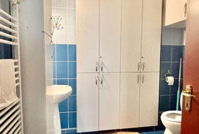 Casă individuală cu 8 camere cu Canalizare în Apărătorii Patriei - 12