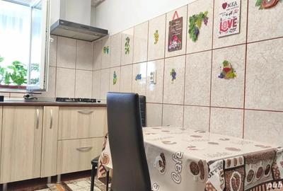 Apartament cu 3 camere decomandat în Ultracentral