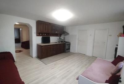 Casă cu Teren 734 Mp în Central - 3