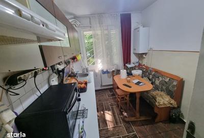 Apartament cu 2 camere semidecomandat în Tătărași