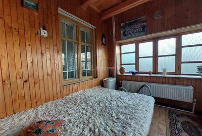 Casă cu 5 camere cu Teren 3815 Mp în Vernești