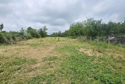 Teren de 1603 mp, în Holboca
