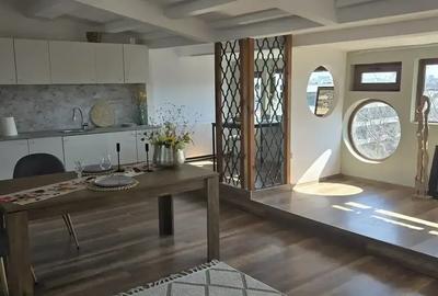 Apartament cu 4 camere decomandat, mobilat în Iancu Nicolae