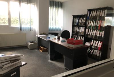 Colentina Închiriez spațiu comercial P+E curte individuala 1400 mploc parcare 20 - 3