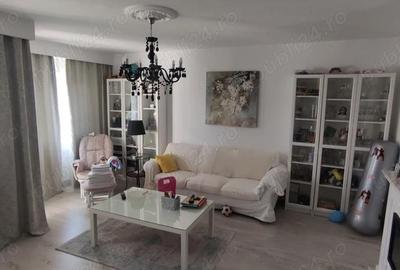 Apartament cu 3 camere decomandat în Turnișor - 4