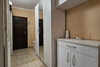 Capitol! 2 Camere Mobilat Modern Cald Si Primitor  Loc De Parcare Si Contract - 5