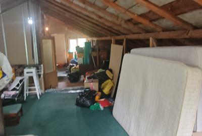 Casă cu 5 camere în Giulești - 64
