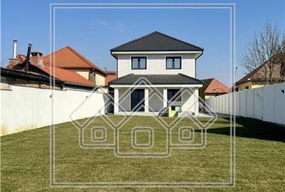 Casă individuală cu 4 camere cu Teren 644 Mp în Șelimbăr - 2