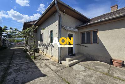 Casă individuală cu 4 camere cu Canalizare în Partoș - 1