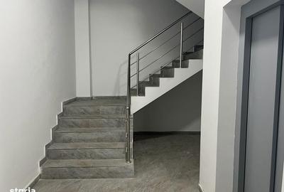 Apartament cu 2 camere decomandat în Micro 9 - 2