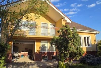 Casă individuală cu 5 camere cu Canalizare în Lucian Blaga - 1