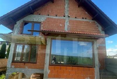 Spațiu comercial, de 600 mp, în Central - 8