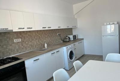 Apartament cu 3 camere decomandat în Palazu Mare - 8
