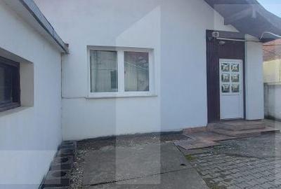 Casă cu 3 camere cu Teren 539 Mp în Central - 10