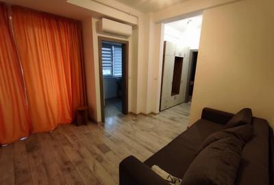 Apartament cu 2 camere semidecomandat, mobilat în Central