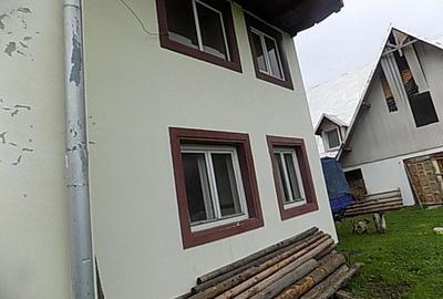 Proprietar vand casa/vila/pensiune in Vatra Dornei- direct la strada! Comision 0 - 8