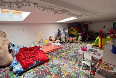 Apartament cu 4 camere semidecomandat, mobilat în Rahova - 9