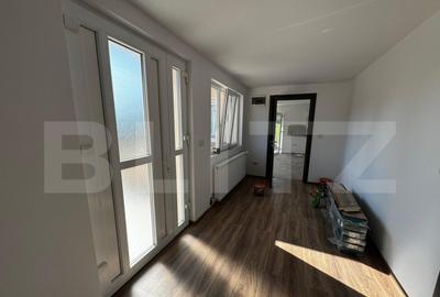 Casa cu 5 camere, 187 mp utili ?i sp. comercial 24mp, teren - 2
