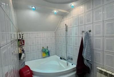 Casă cu 4 camere cu Teren 500 Mp în Rădăuți - 2