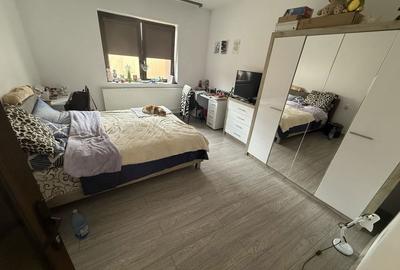 Casă cu 4 camere în Central - 2