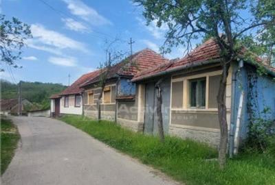 Casă cu 3 camere cu Teren 609 Mp în Uileacu de Beiuș - 8