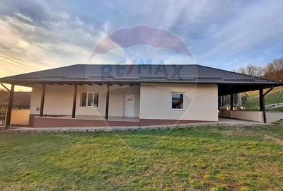 Casă cu Teren 800 Mp în Gălățeni - 8