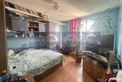 Apartament cu 4 camere semidecomandat în Crângași - 4
