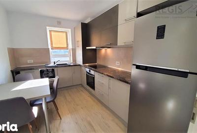 Apartament cu 3 camere decomandat în Tractorul - 9
