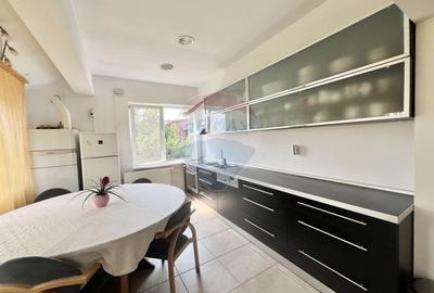 Casă cu 8 camere cu Teren 521 Mp în Pasărea - 12