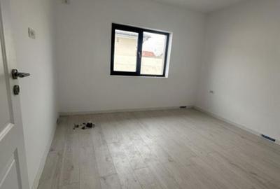 Casă cu 4 camere cu Teren 400 Mp în Clinceni - 1