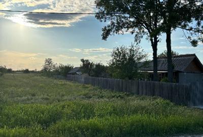 Teren in rate intravilan Com. Mirosi jud. Arges 1000mp - 1