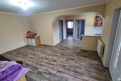 Casă cu 3 camere cu Teren 600 Mp în Vinga - 4